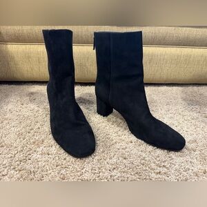 J. Crew Willa suede ankle boots Elegant Black Suede Ankle Boots size 11